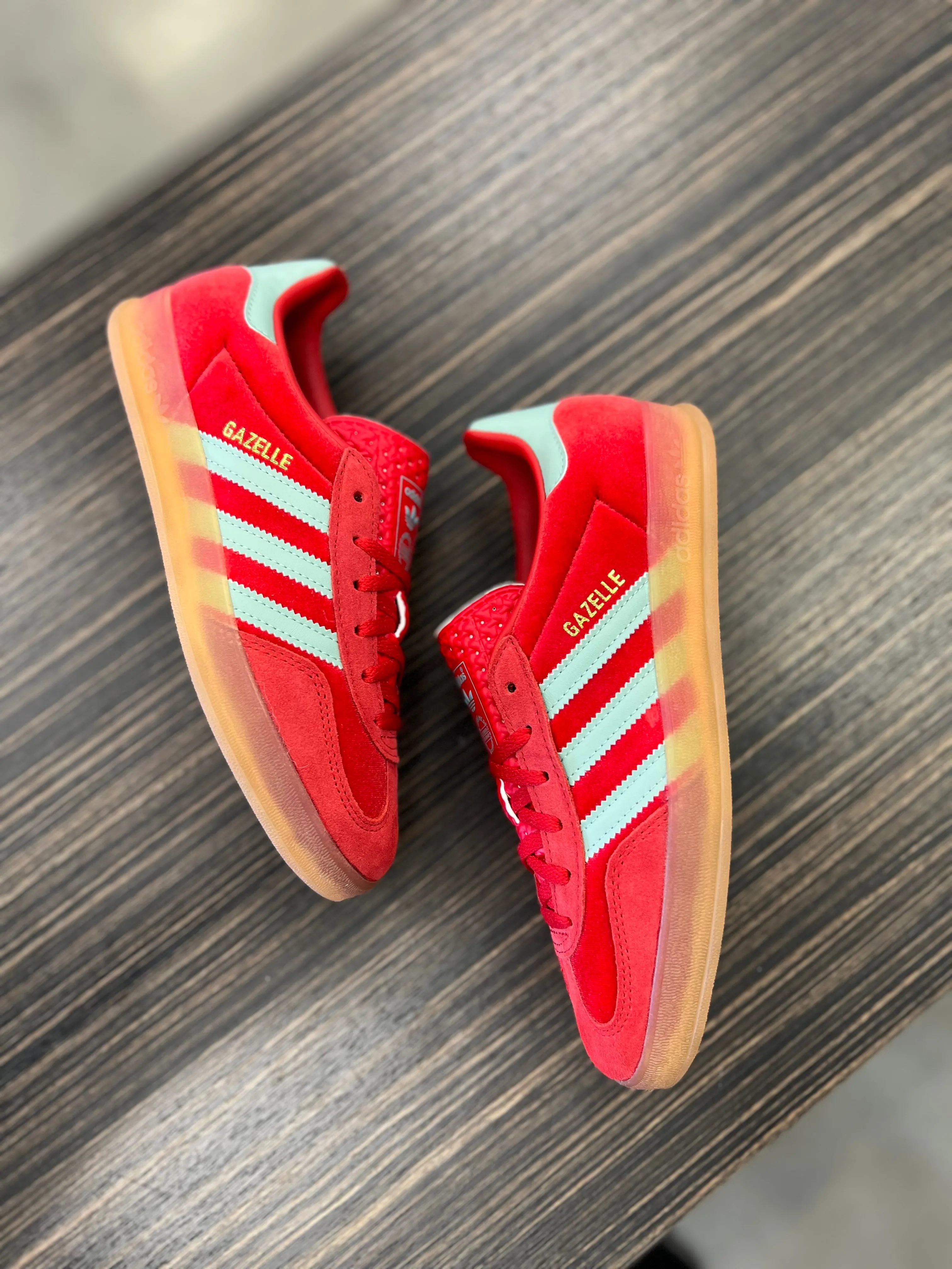 GAZELLE INDOOR W BETTER SCARLET HAZY GREEN