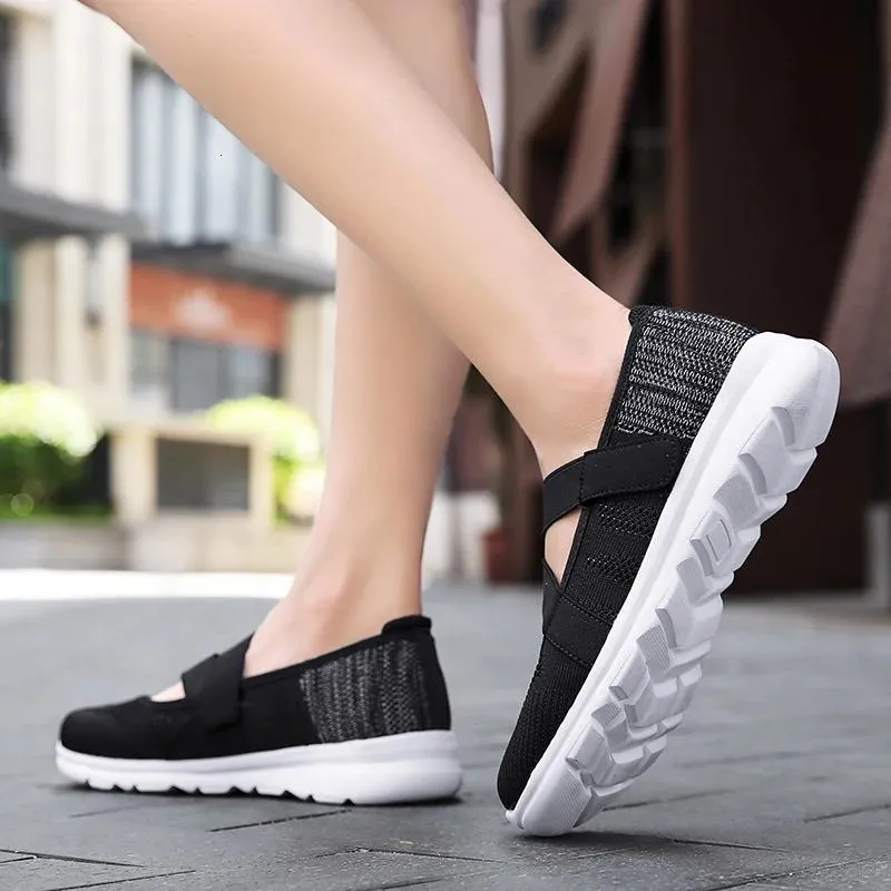 Hook and Loop Fly Weave Breathable shoes