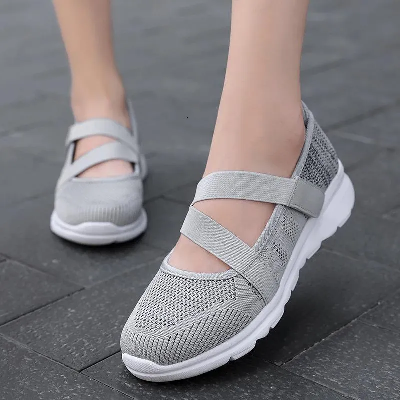 Hook and Loop Fly Weave Breathable shoes