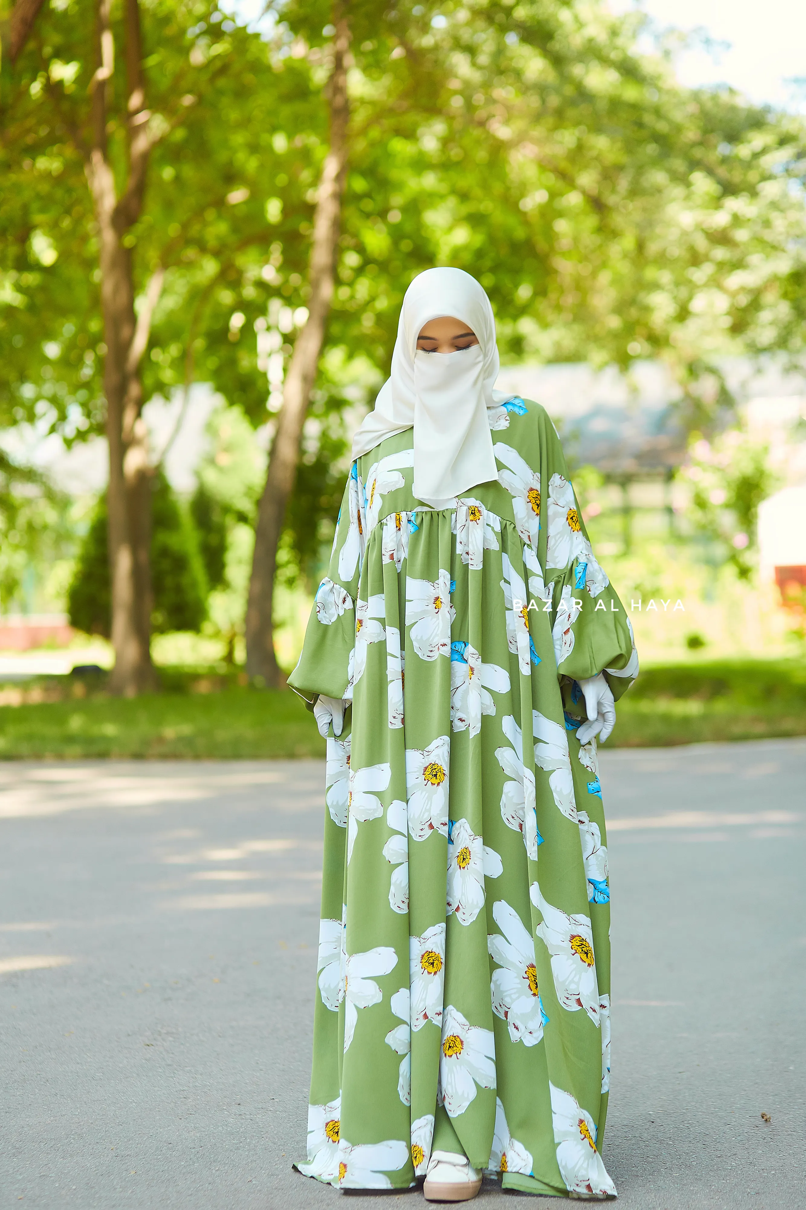 Kiwi Muna Loose Fit Summer Abaya Dress - Viscose Cotton & Daisy Flower Print