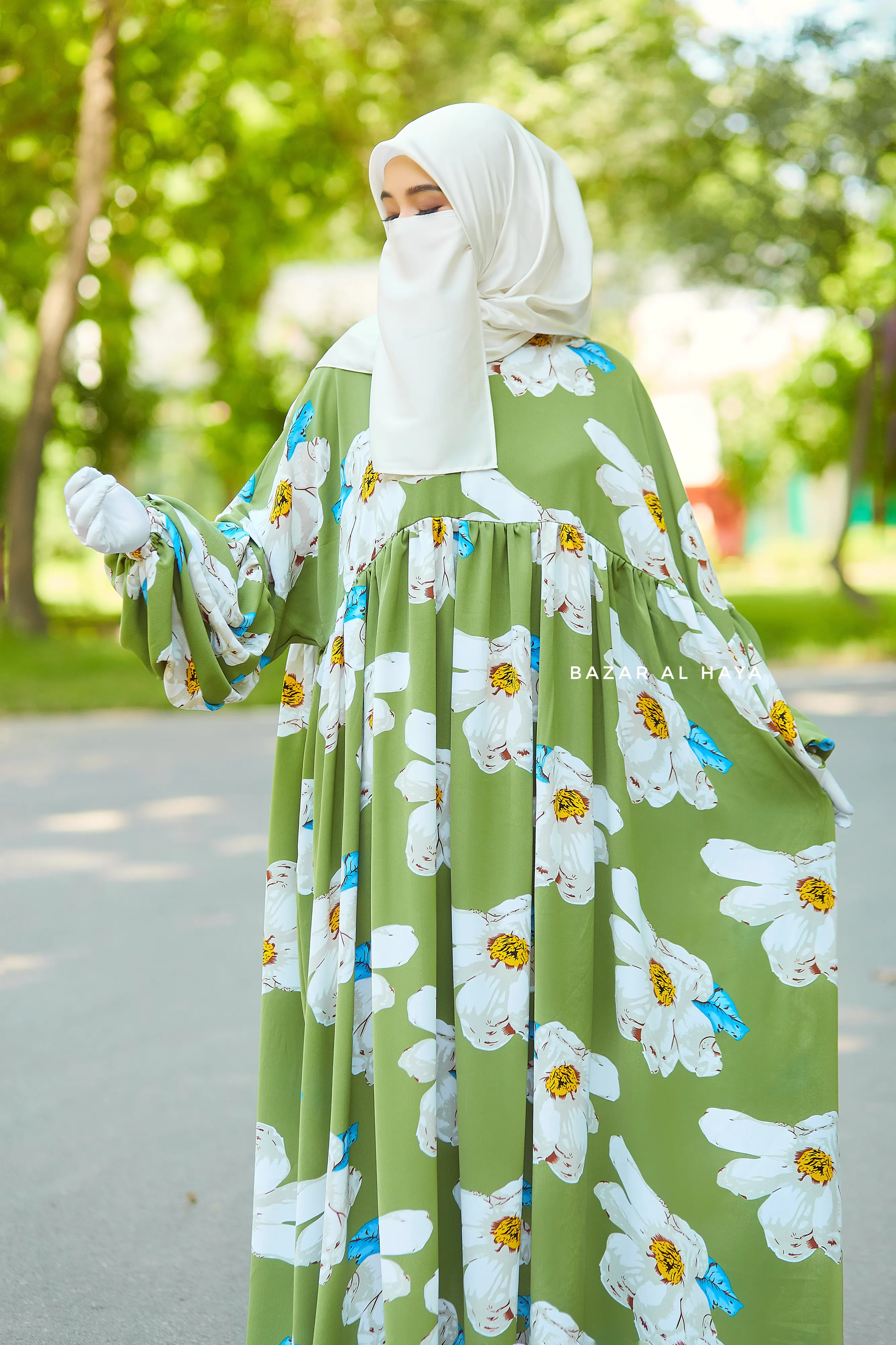 Kiwi Muna Loose Fit Summer Abaya Dress - Viscose Cotton & Daisy Flower Print