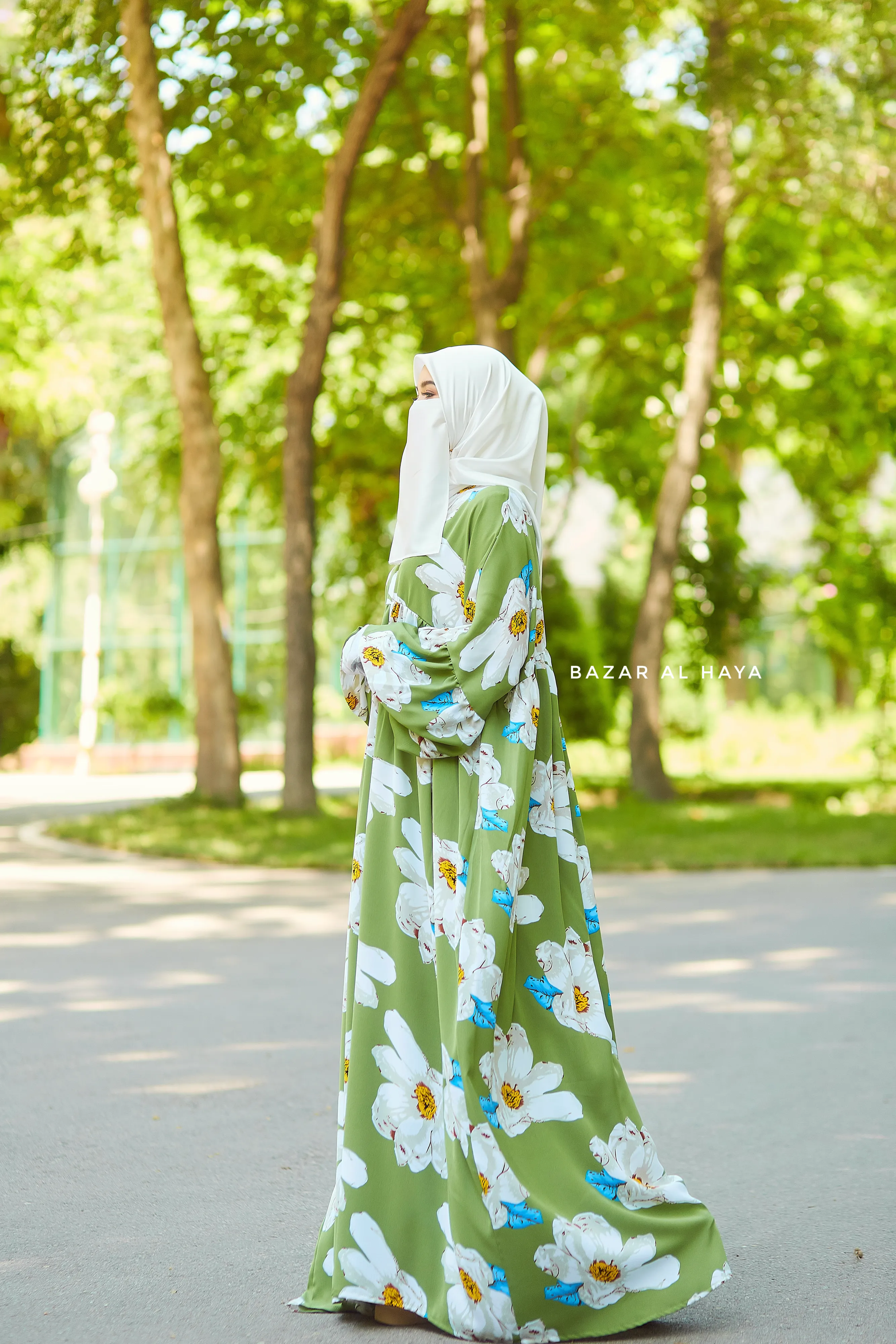 Kiwi Muna Loose Fit Summer Abaya Dress - Viscose Cotton & Daisy Flower Print