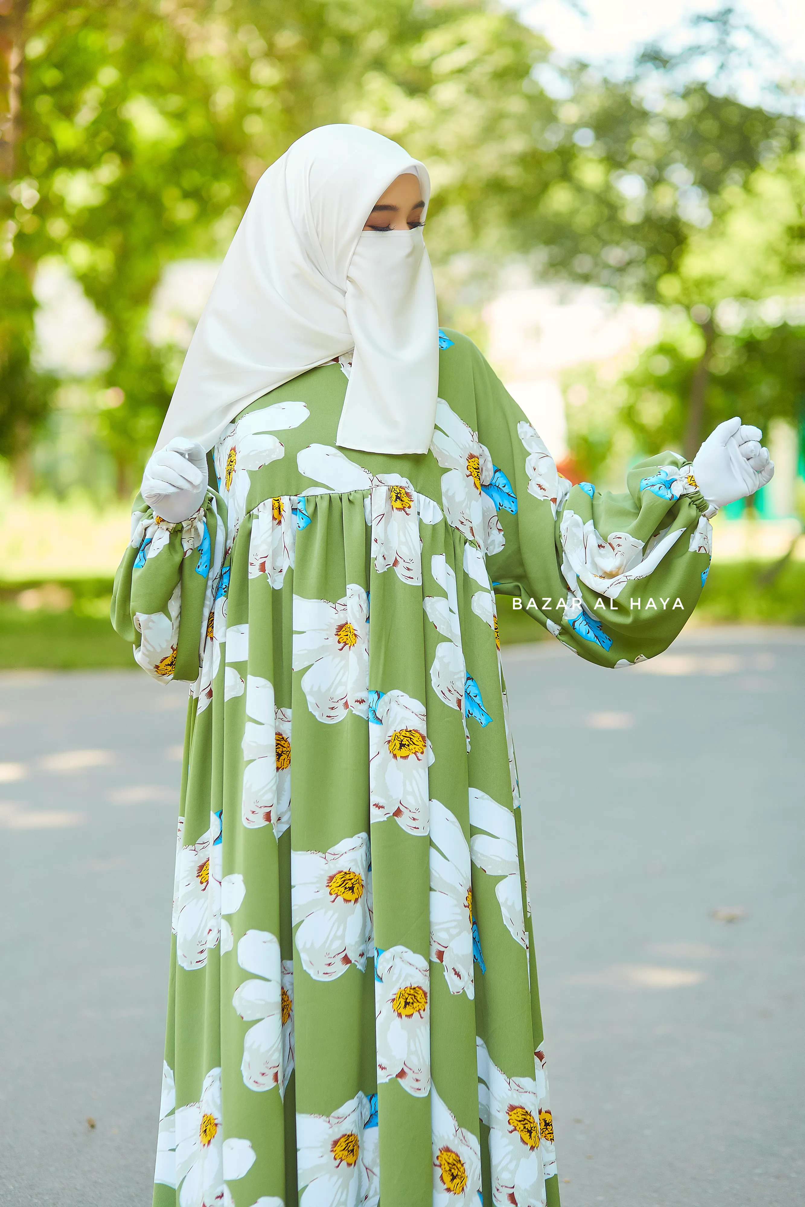 Kiwi Muna Loose Fit Summer Abaya Dress - Viscose Cotton & Daisy Flower Print