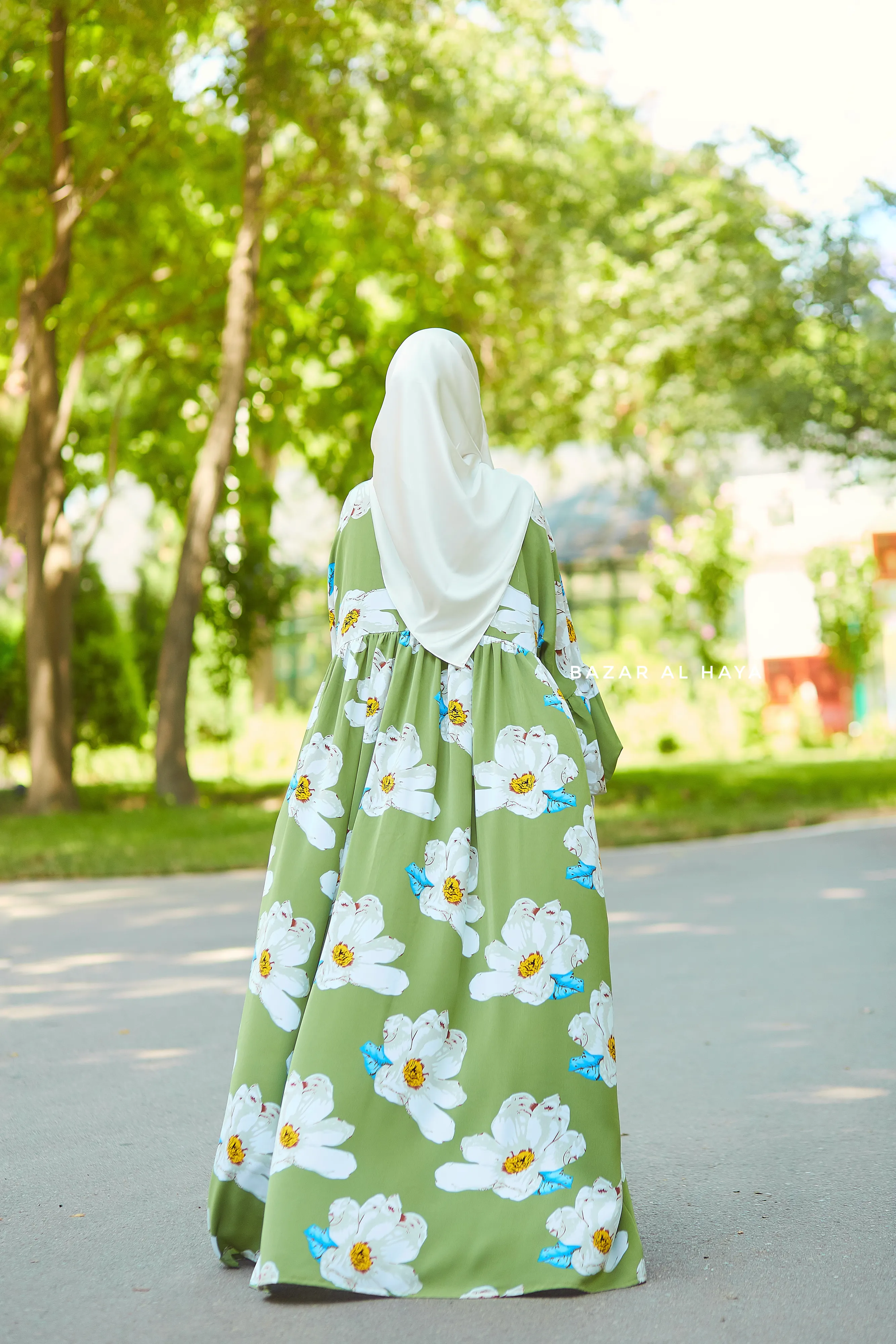 Kiwi Muna Loose Fit Summer Abaya Dress - Viscose Cotton & Daisy Flower Print