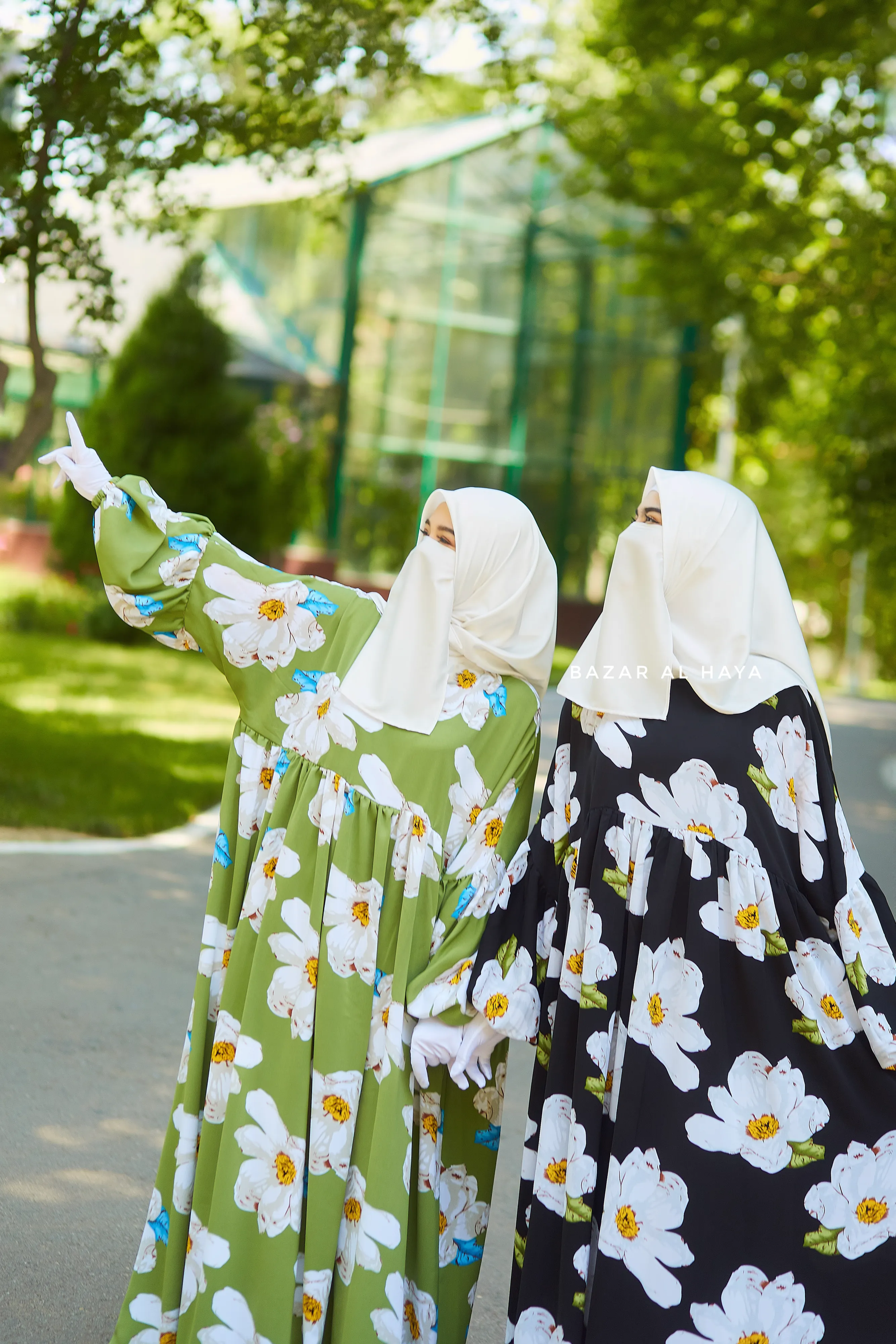 Loose Fit Summer Muna Abaya Dress - Viscose Cotton & Daisy Flower Print